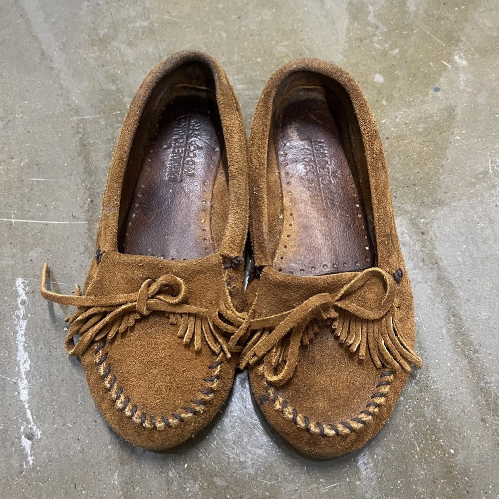 Minnetonka Kilty Suede Moccasins Womens Brown Fringe Slip On Loafers Flats